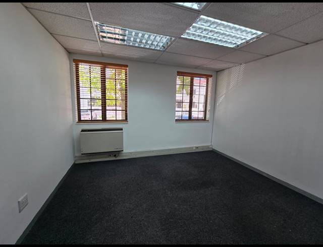 308M² OFFICE TO LET IN TYGER VALLEY